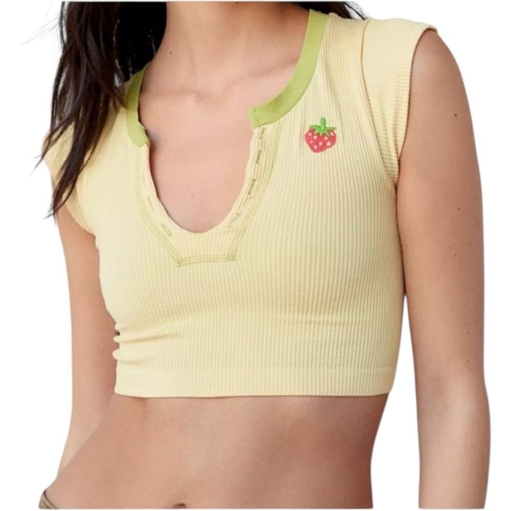 Urban Outfitters out from under Go For Gold Seamless Strawberry size M / L NWOT